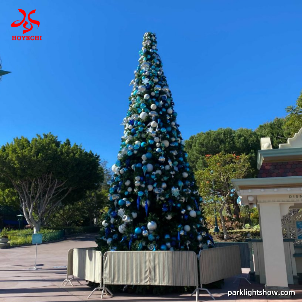 HOYECHI Outdoor Blue White Christmas Tree