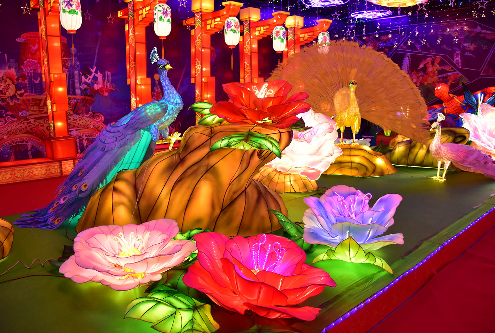 Illuminate Your Space with Exquisite Chinese Lantern Artistry-01 (1)