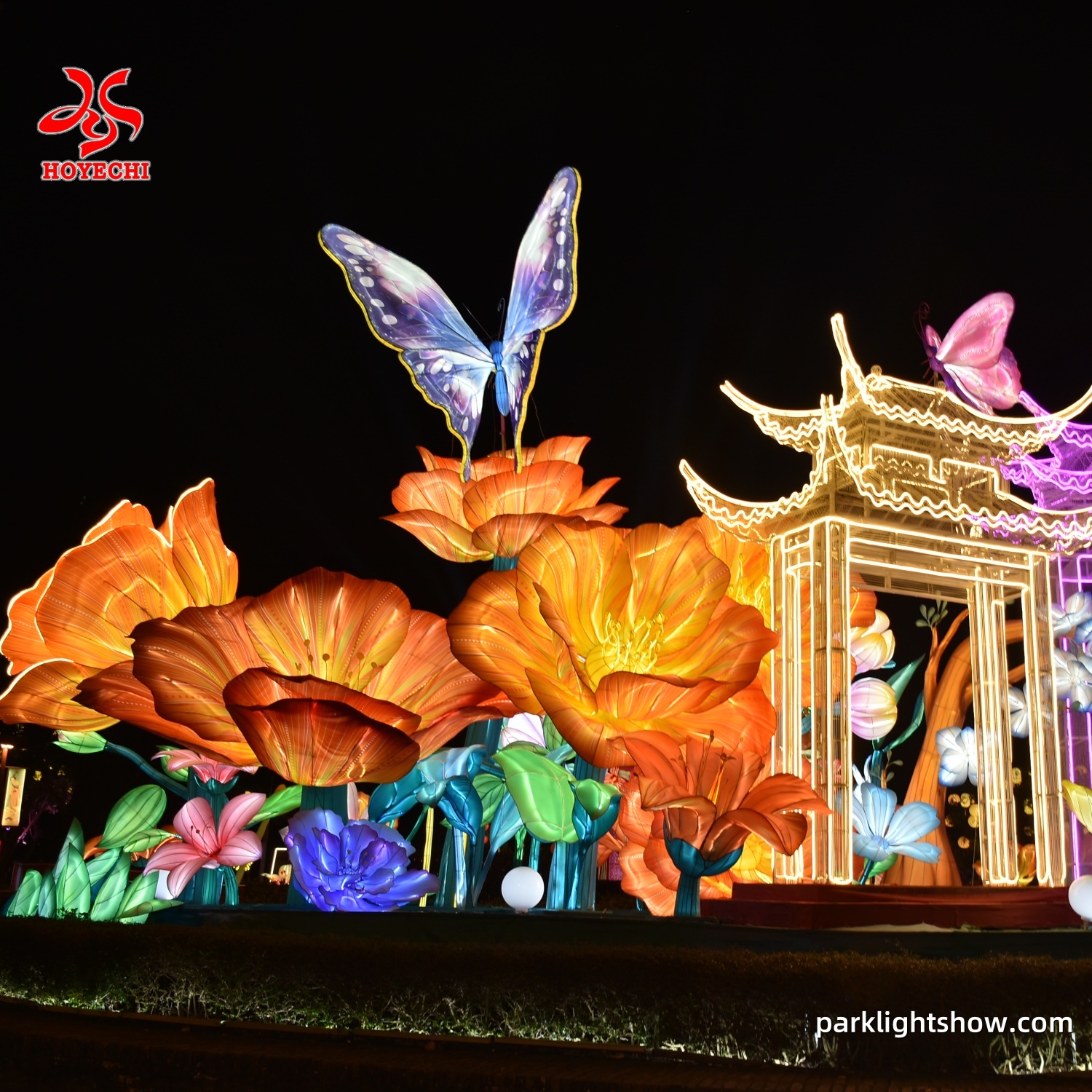 dreamlike-lantern-display-for-content-freshness