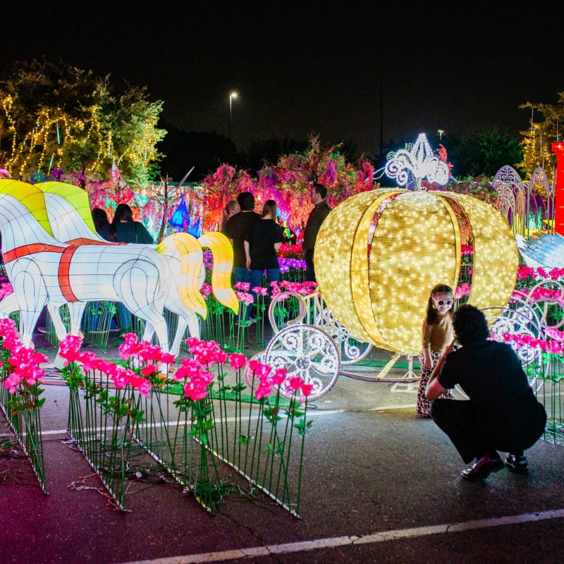 traditional chinese lantern decoration display for cultural light festival