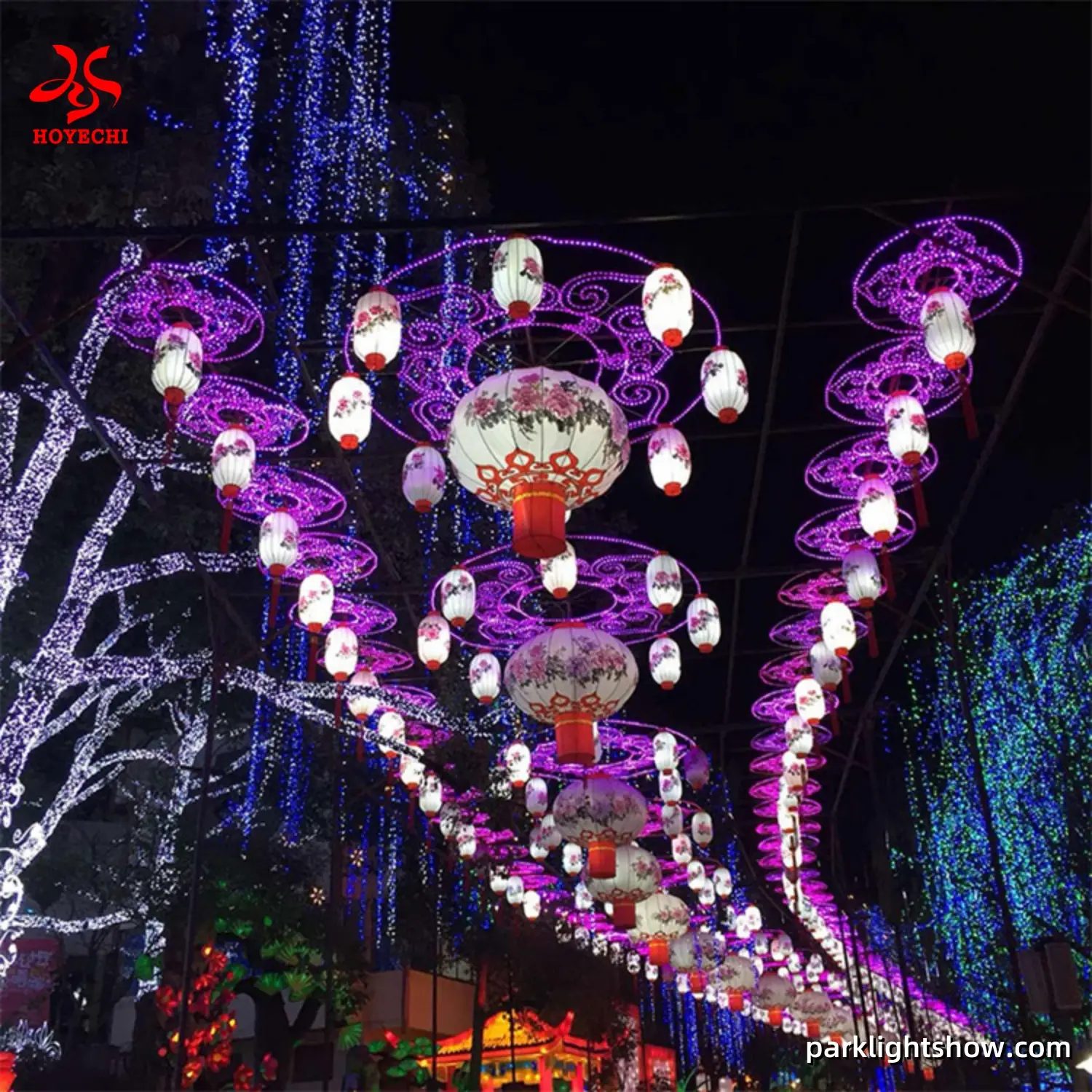 How Custom Street Lanterns Transform Seasonal Street Events