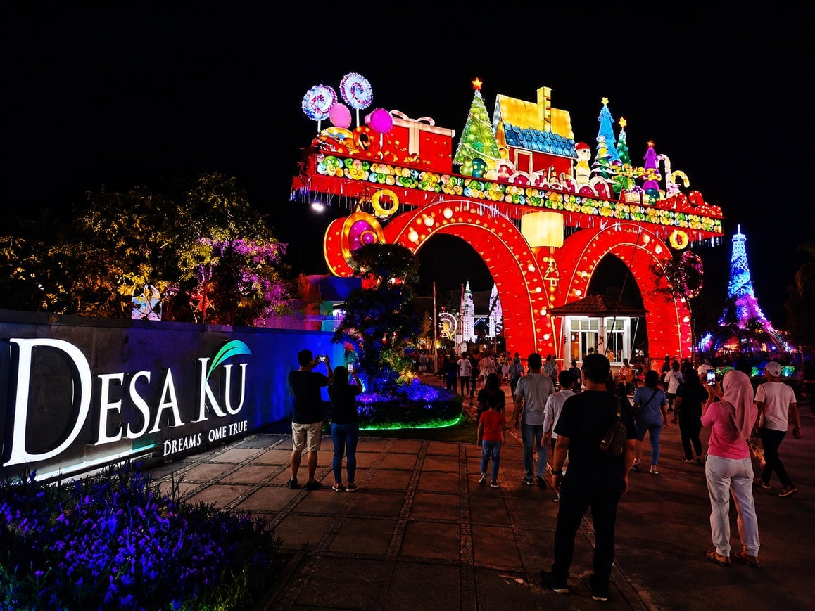 Penang Malaysia Commercial Complex Main Entrance Light Show